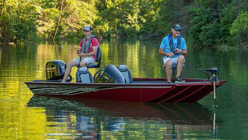 Bass boat fuoribordo - Stinger 175C - Lowe - con console laterale / open / da pesca sportiva
