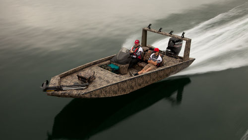 Bass boat fuoribordo - 20 Catfish - Lowe - con console laterale / open / da pesca sportiva