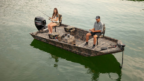 Jon boat fuoribordo - Roughneck 1660 SC - Lowe - con console laterale / open / da pesca