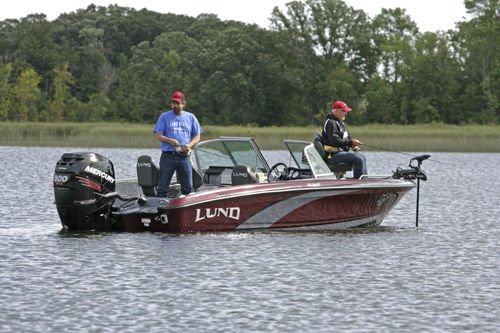 Runabout fuoribordo - 202 PRO-V GL - Lund - con dual console / bow-rider / da pesca