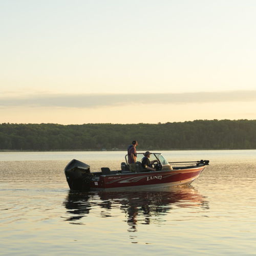 Runabout fuoribordo - 2025 IMPACT XS - Lund - con dual console / bow-rider / da sci nautico