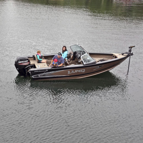 Runabout fuoribordo - 1775 CROSSOVER XS - Lund - con dual console / bow-rider / da sci nautico