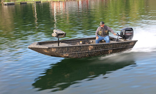 Jon boat fuoribordo - 1660 PREDATOR - Lund - da pesca sportiva / in alluminio / max. 4 persone