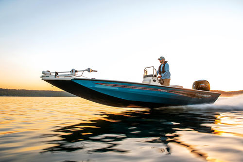 Bass boat fuoribordo - RB200 - Ranger Boats - open / con console centrale / da pesca sportiva