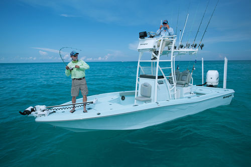 Bay boat fuoribordo - 2510 - Ranger Boats - con console centrale / open / con fly