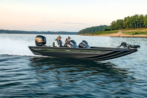 Bass boat fuoribordo - RT188 - Ranger Boats - con console laterale / open / da pesca sportiva