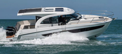 Cabinato fuoribordo - Antares 11 Coupé - Bénéteau Motorboats - bimotore / hard-top / max. 8 persone