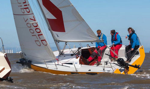 Barca a vela one design - 700 LD - Nautisch Centrum Delfzijl - con bompresso