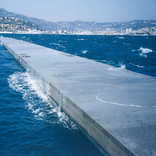 Frangiflutti galleggiante - Hong Kong Horizon Marine Industry Co. Limited - in calcestruzzo