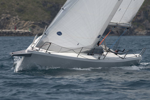 Barca a vela da crociera costiera - C 32 WEEKENDER - COMUZZI yachts s.r.l.s - daysailer / con 1 cabina / con 4 cuccette