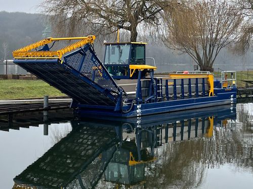 Barca professionale barca trebbiatrice di alghe - TRITON 1500 - Berky GmbH