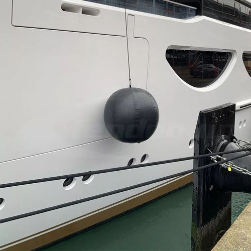 Parabordo per yacht - FENDEQUIP MOORING PRODUCTS - a sfera / sferico / gonfiabile