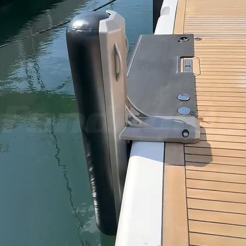 Parabordo per porto - FENDEQUIP MOORING PRODUCTS - di poppa / per plancetta / rettangolare