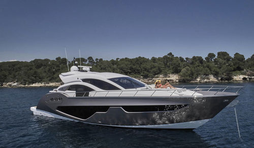 Motor-yacht da crociera - C68 - Sessa Marine - hard-top / IPS / con 3 cabine