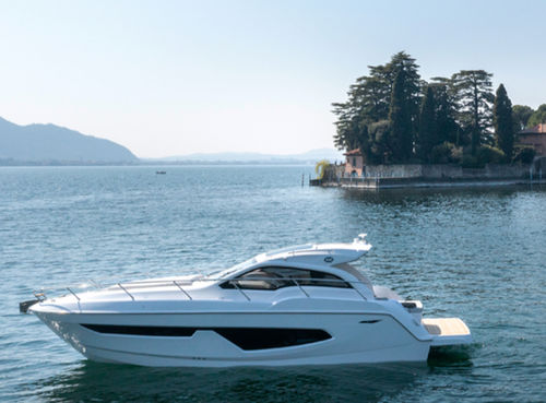 Cabinato entrobordo - C3X  - Sessa Marine - fuoribordo / bimotore / hard-top