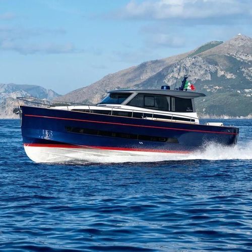 Cabinato entrobordo - 48 - APREAMARE - bimotore / hard-top / in linea d'asse