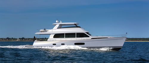 Motor-yacht da crociera - 85 - Grand Banks France - con fly / IPS / con 3 cabine