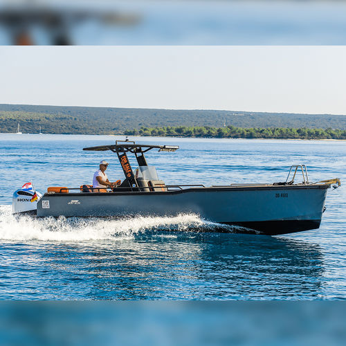 Barca open fuoribordo - APEX - BARKMET BOATS - con console centrale / rapida / da turismo