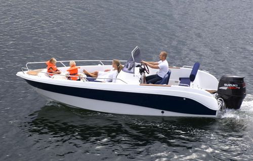 Barca open fuoribordo - V605  - Boatbuilding Motor Yacht Sp. Z o.o. - semirigida / con console centrale / sportiva