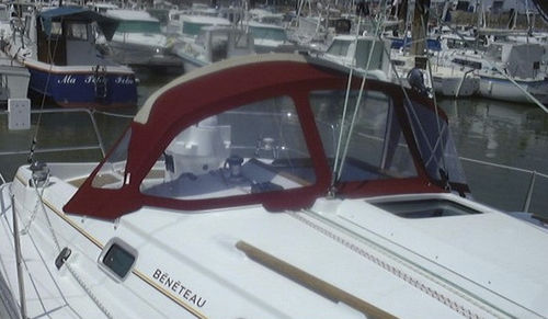 Capote di tuga per barca a vela - Oceanis 311 - KAPELL ANNAT - per cabina di pilotaggio / con struttura in acciaio inossidabile / rossa