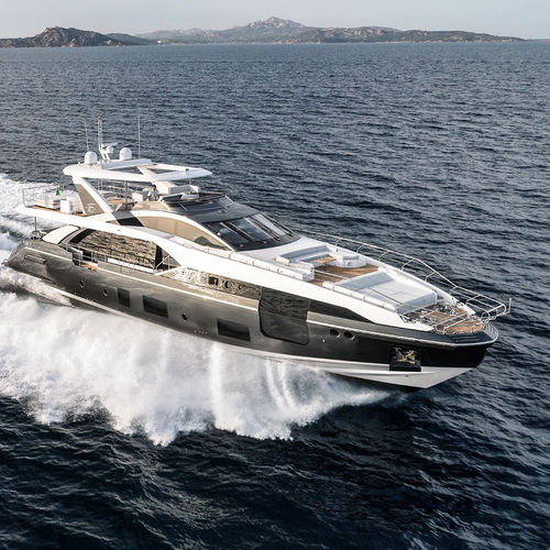 Motor-yacht da crociera - GRANDE 27M - Azimut - con fly / V-drive / con 4 cabine