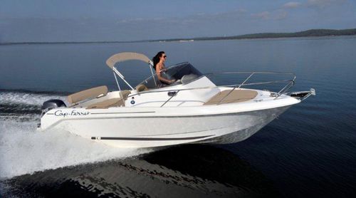 Day cruiser fuoribordo - Cap-Ferret 652 Integral Line - B2 marine - open / con console centrale / max. 6 persone