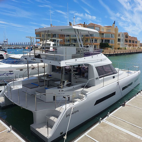 Cabinato catamarano - R4 - Ocean Renegade - entrobordo / elettrico / ibrido