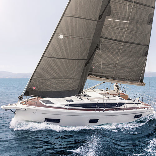 Barca a vela da crociera - C38E  - BAVARIA YACHT - con 2 cabine / con 3 cabine / con bompresso