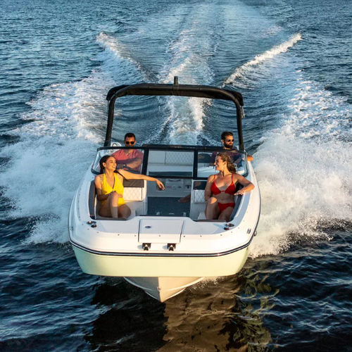 Deck boat entrobordo - DX2250 - Bayliner - con dual console / open / bow-rider