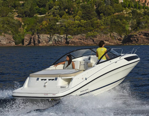 Day cruiser entrobordo - VR5 Cuddy - Bayliner - diesel / open / con dual console