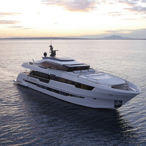 Super-yacht da crociera - 110 Century - Astondoa - tradizionale / con cabina di pilotaggio / con 5 cabine
