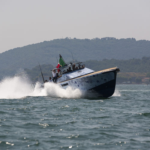 Barca open entrobordo - LAP-1 - Baglietto spa - bimotore / con scafo planante / con console centrale