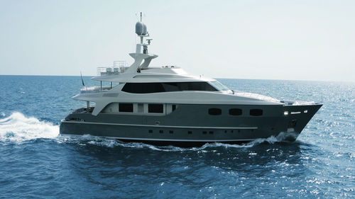 Mega-yacht da crociera - ANNAMIA - Baglietto spa - raised pilothouse