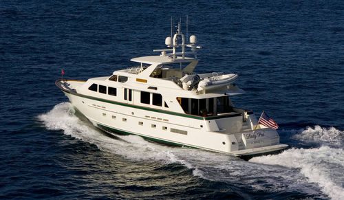 Motor-yacht da pesca - LADY PAT - Burger Boat Company - con fly / con 3 cabine / con scafo semiplanante