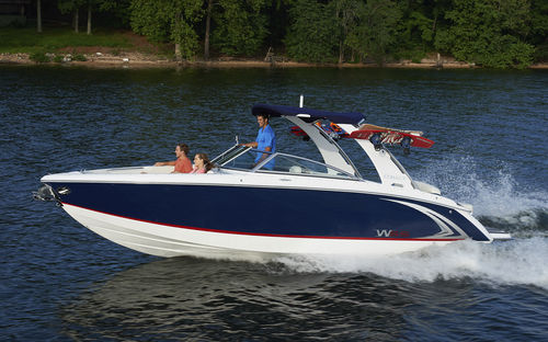 Runabout entrobordo - R7 SURF - Cobalt Boats - con dual console / bow-rider / da wakeboard