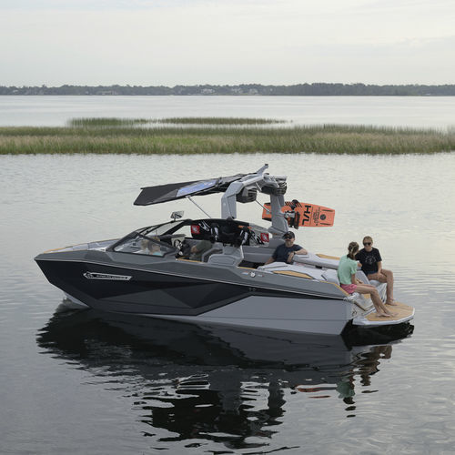 Runabout da wakeboard - G21 - Nautique Boat Company - entrobordo / con dual console / bow-rider