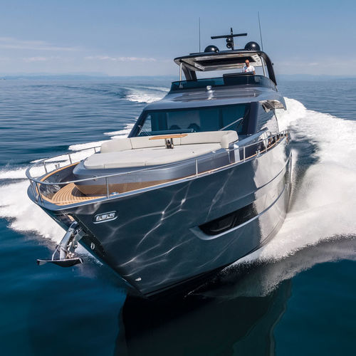 Motor-yacht da crociera - Settantotto 78 - Cranchi - tradizionale / con fly / IPS