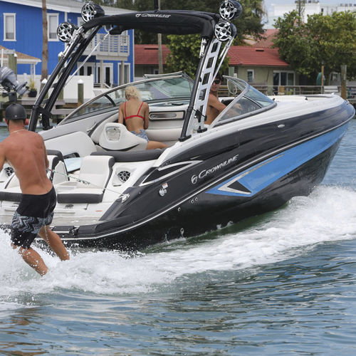 Runabout entrobordo - 270 SS - Crownline - con dual console / bow-rider / open