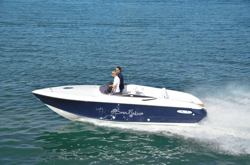 Cabin-cruiser entrobordo - DC7 ELITE - Dellapasqua DC - open / con dual console / sportivo