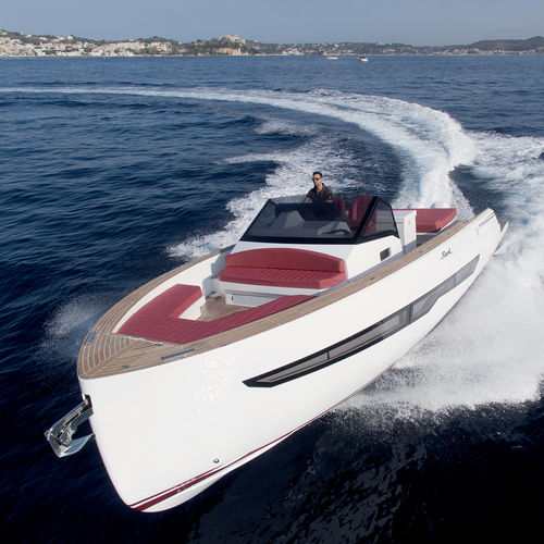 Cabinato entrobordo - SEAWALKER 35 - Fiart Mare - bimotore / max. 10 persone / con cabina