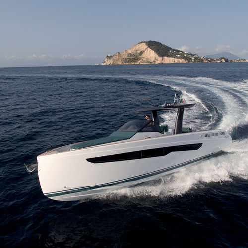 Cabinato entrobordo - SEAWALKER 39 - Fiart Mare - bimotore / open / con console centrale