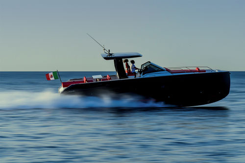 Cabinato entrobordo - SEAWALKER 43 - Fiart Mare - bimotore / open / con console centrale