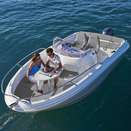 Barca open fuoribordo - CAP CAMARAT 5.5 CC - Jeanneau - Motorboats - con console centrale / da sci nautico / da crociera