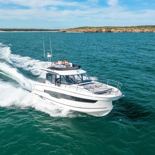 Cabinato fuoribordo - MERRY 1295 FLY - Jeanneau - Motorboats - trimotore / con fly / da crociera