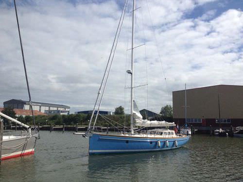 Barca a vela da crociera d'altura - BESTEWIND 50 - PRINCESS OF TIDES - KM Yachtbuilders - con 2 cabine / con pozzetto centrale