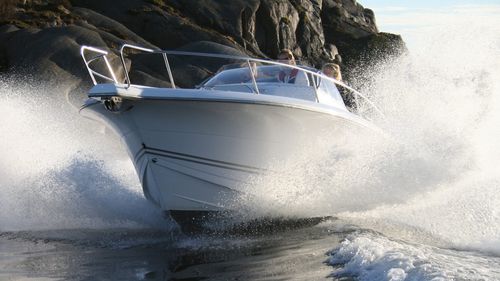 Cabin-cruiser fuoribordo - 300 SC Origin - White-shark - bimotore / open / sportivo
