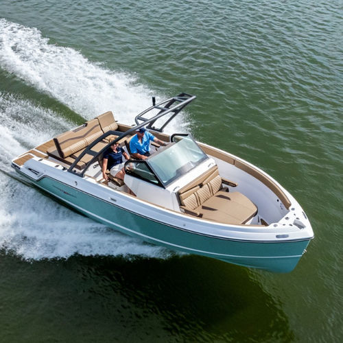 Runabout entrofuoribordo - ELITE 23 SD - Monterey Boats - a benzina / open / con dual console