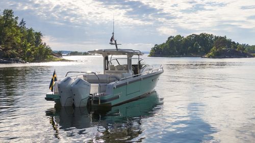 Cabinato fuoribordo - T 42 - Nimbus - bimotore / soft-top / sportivo