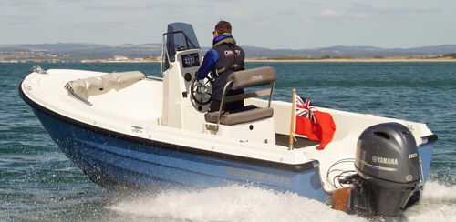 Barca open fuoribordo - Fastliner 19 - Orkney Boats - con console centrale / da pesca sportiva / offshore