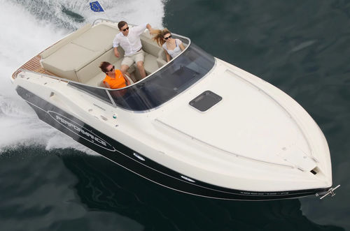 Cabinato entrobordo - 1001 - Performance Marine - bimotore / open / con dual console